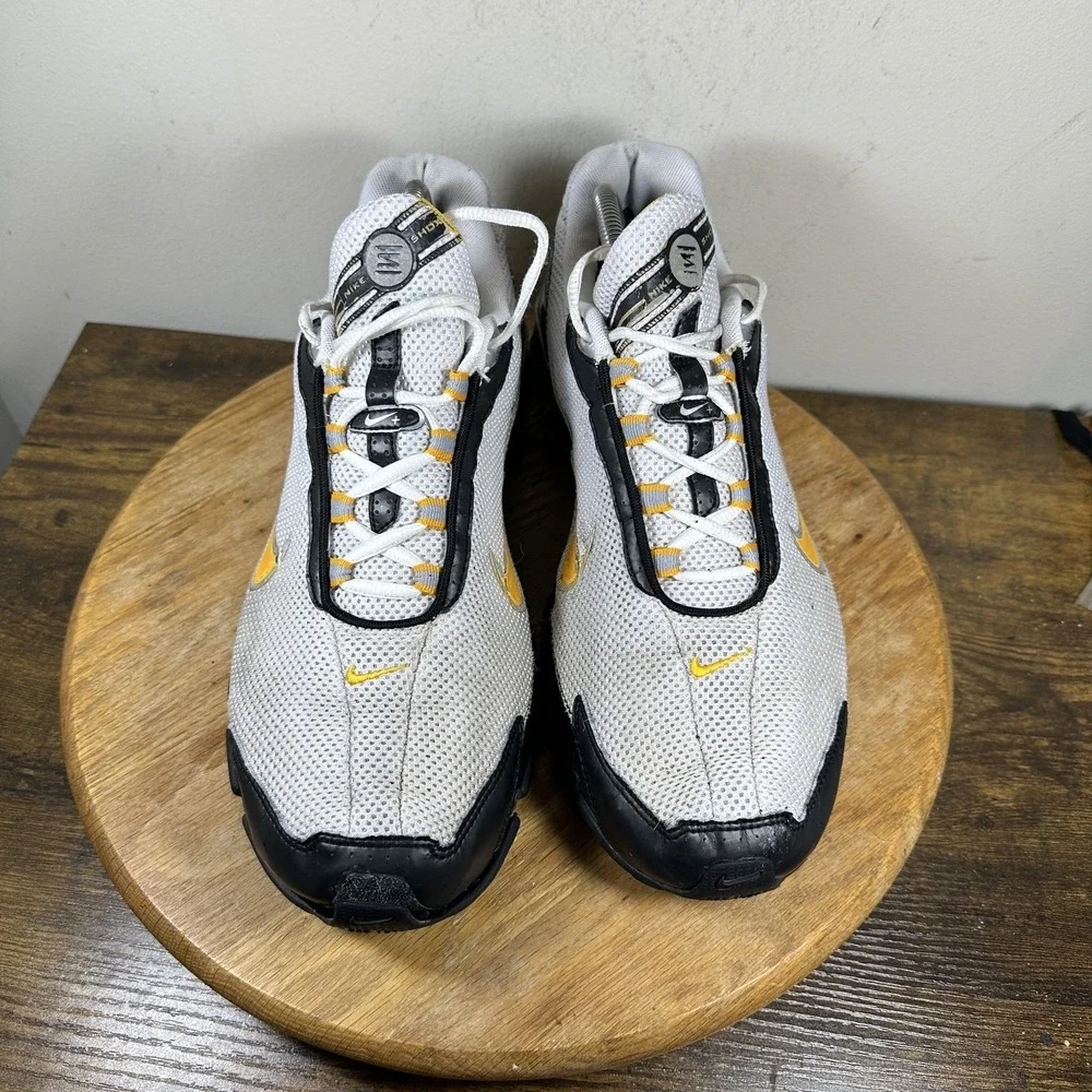 Nike Shox NZ Shoes Mens Size 11 White Black Yellow 315378-171 Running Sneakers